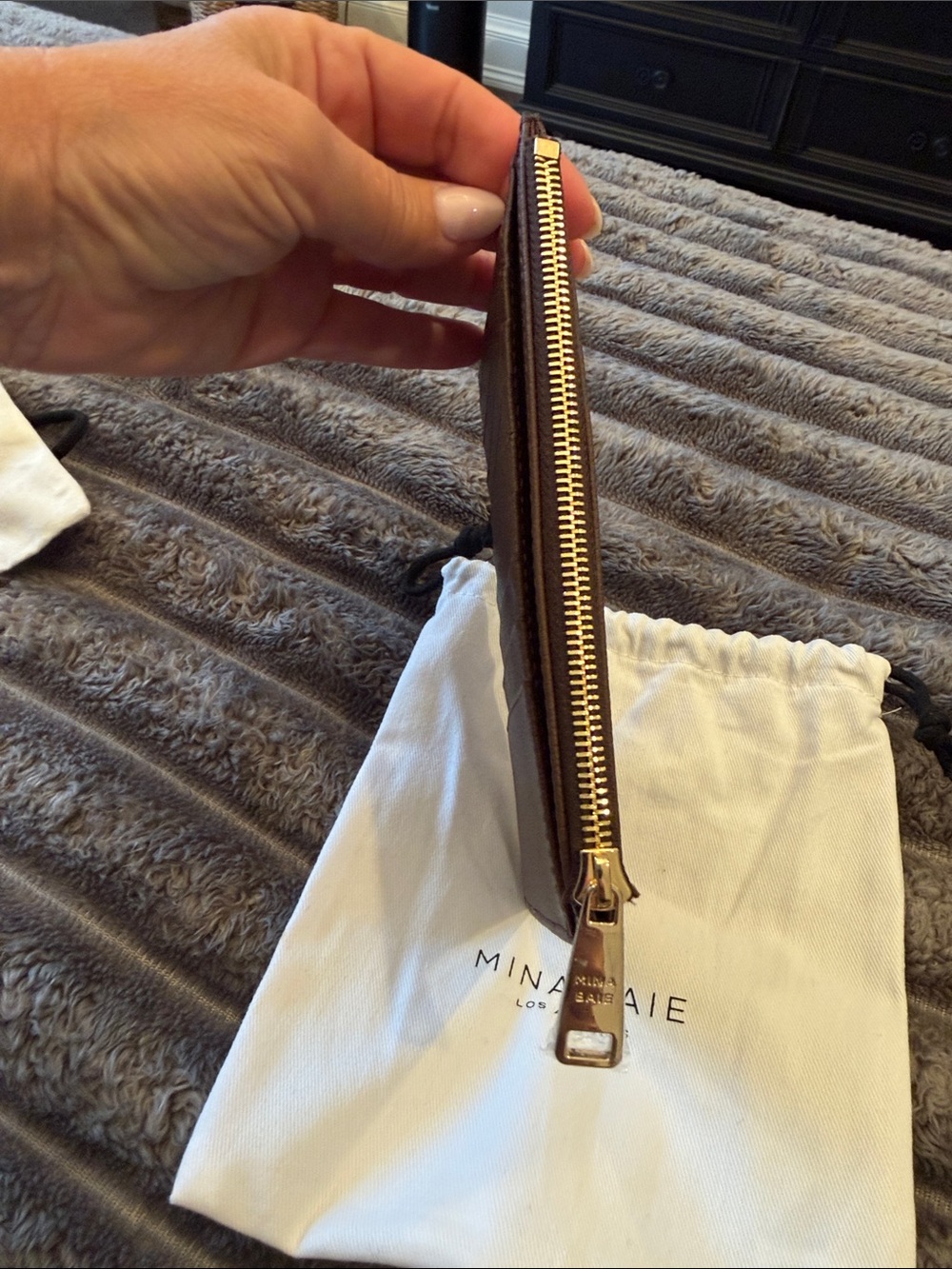 Mina Baie Brown Leather Card & Key Holder - Picture 3 of 3